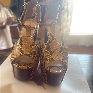 Women's Snakeskin Platform Heels